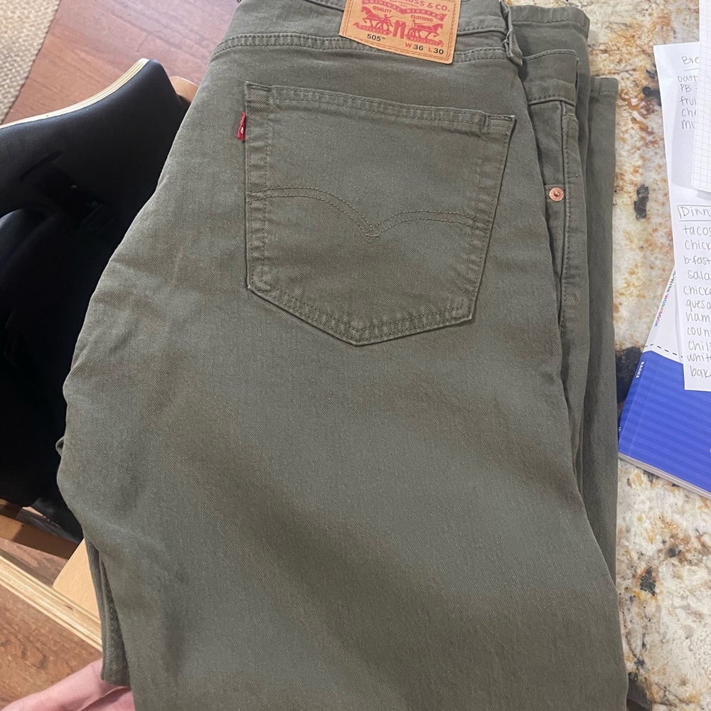 Levi's Khaki Green Denim Pants 36w 30L style 505